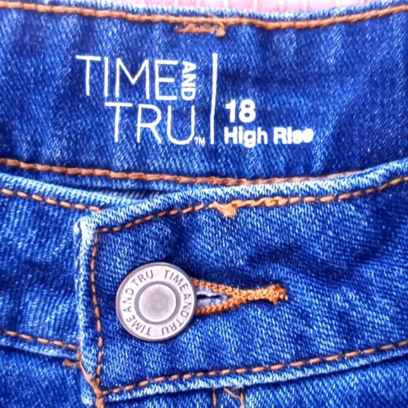 Time and Tru High Rise Distressed Jeans-#1750+ - Picture 4 of 12
